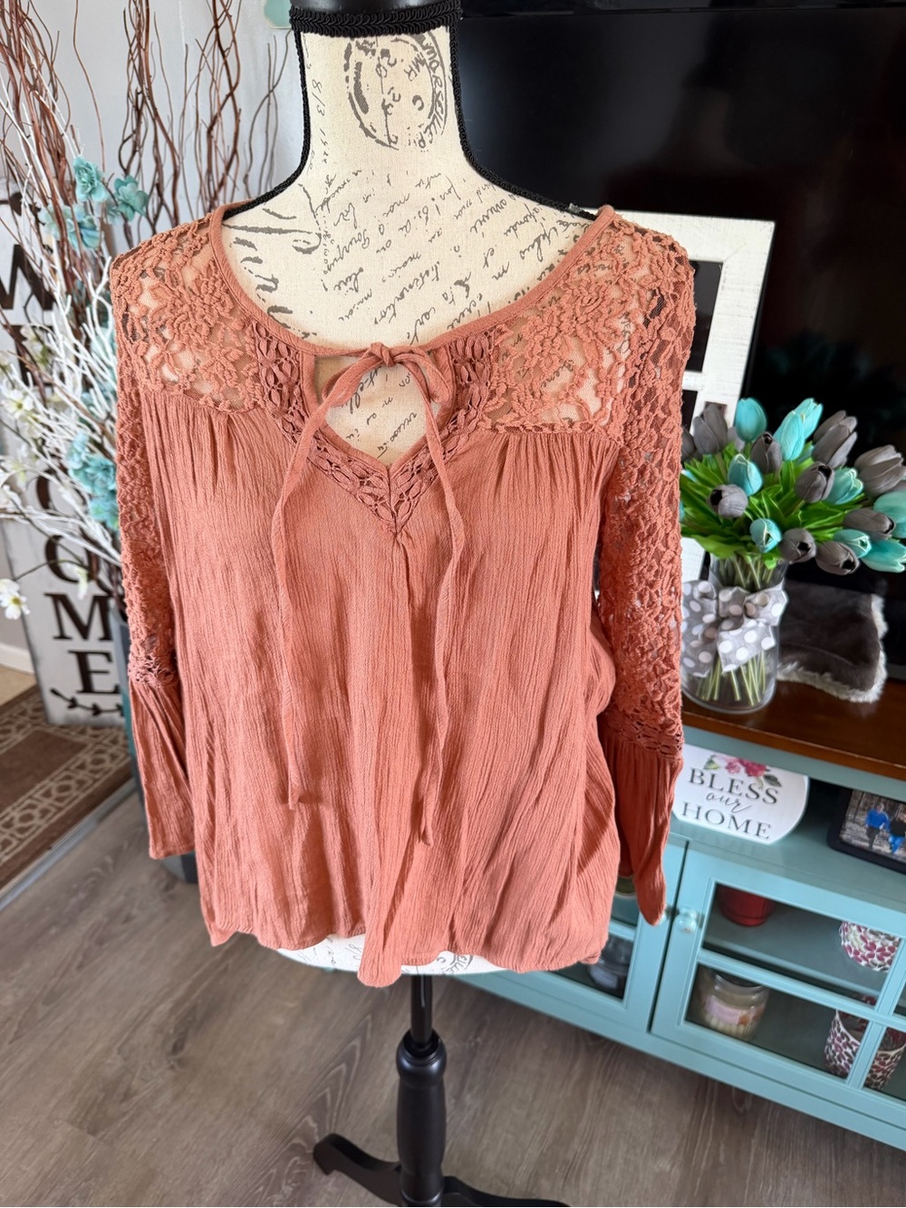 Mudd Rust Lace Yoke Tie-Front Blouse Large